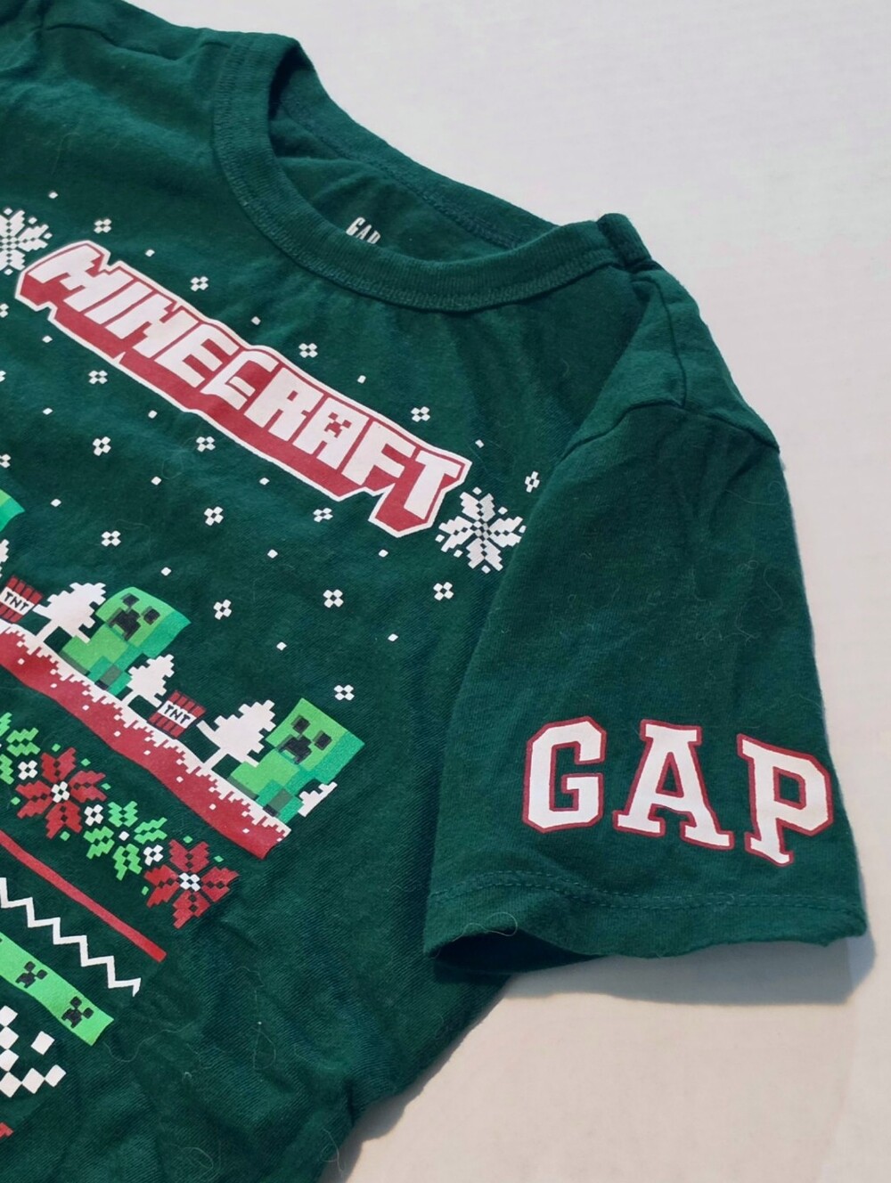 Gap Kids Christmas Minecraft Graphic T-Shirt sz Small